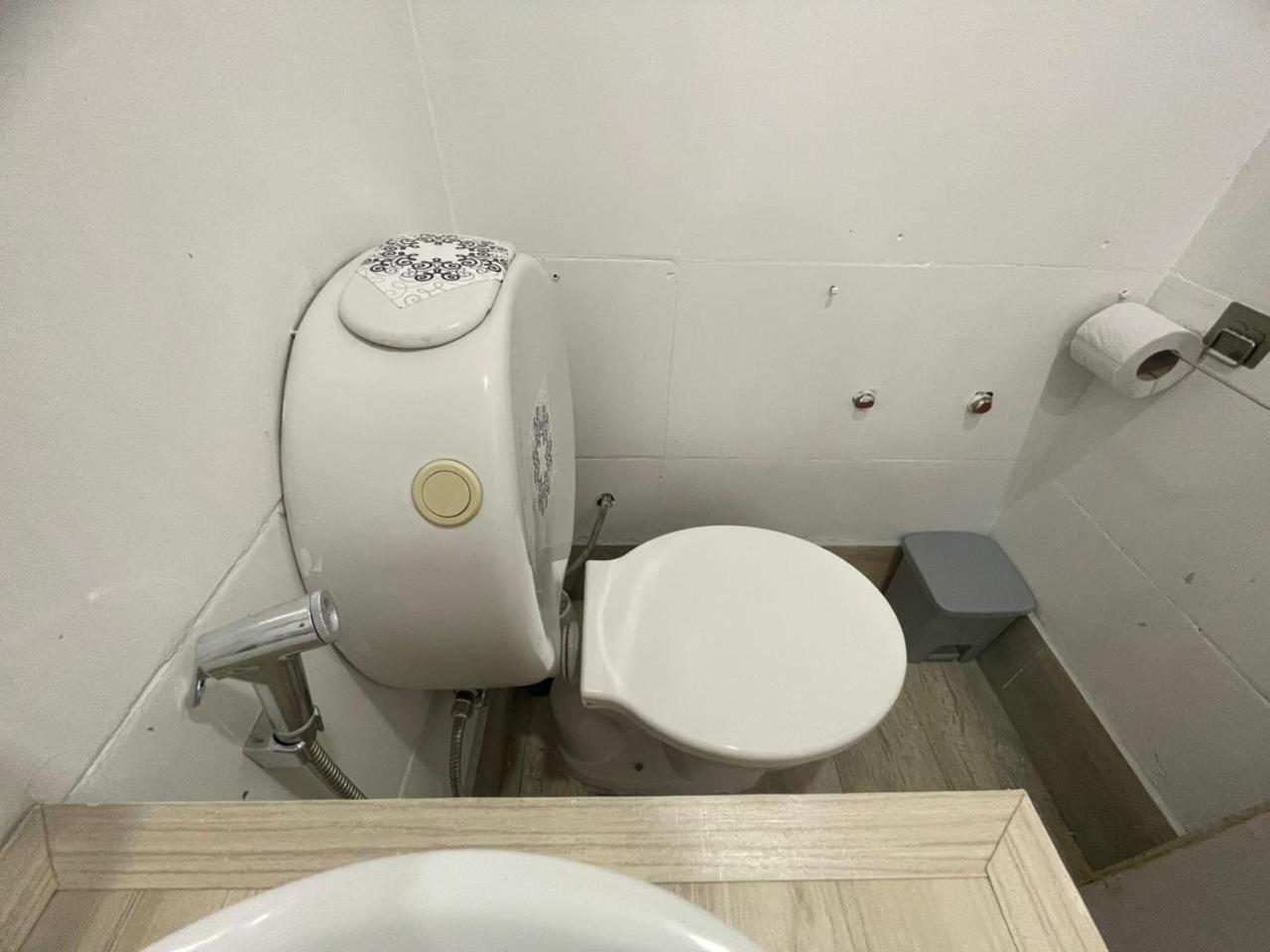 Ezeiza 2 Monoambiente Privado A 15 Minutos Del Aeropuerto Opcional Tranfer Desde Y Hacia El Aeropuerto De Ezeiza Las 24 Horas Pet Friendly エクステリア 写真